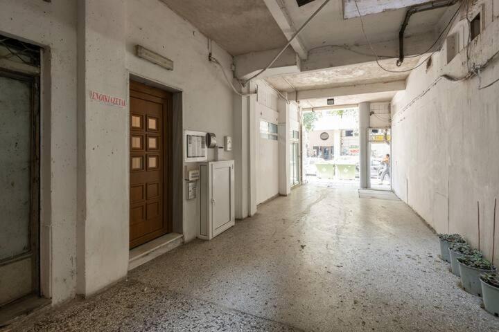 סלוניקי Private Pristine Balcony Home- Heart Of The Center מראה חיצוני תמונה